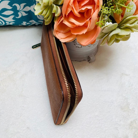 Michael Kors Brown Matted Saffiano Leather Wallet - Picture 5 of 11